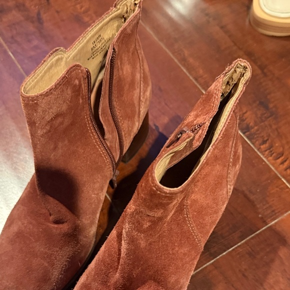 Lucky 🍀 Brand Suede Ankle Boots in Toffee coffee Brown Sz.8 - Picture 8 of 13